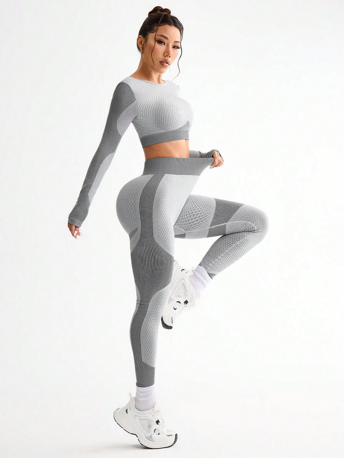 Women’s 2-Piece Seamless Yoga Set | Long Sleeve Top & Leggings | Breathable Quick-Dry Workout Suit